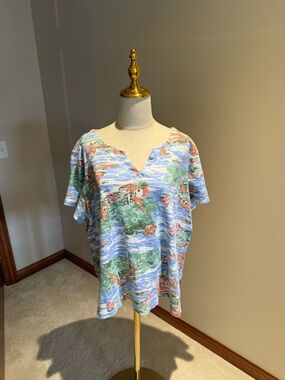 Kim Rogers Coastal Print V-Neck Short Sleeve Top in Blue, Green and Coral